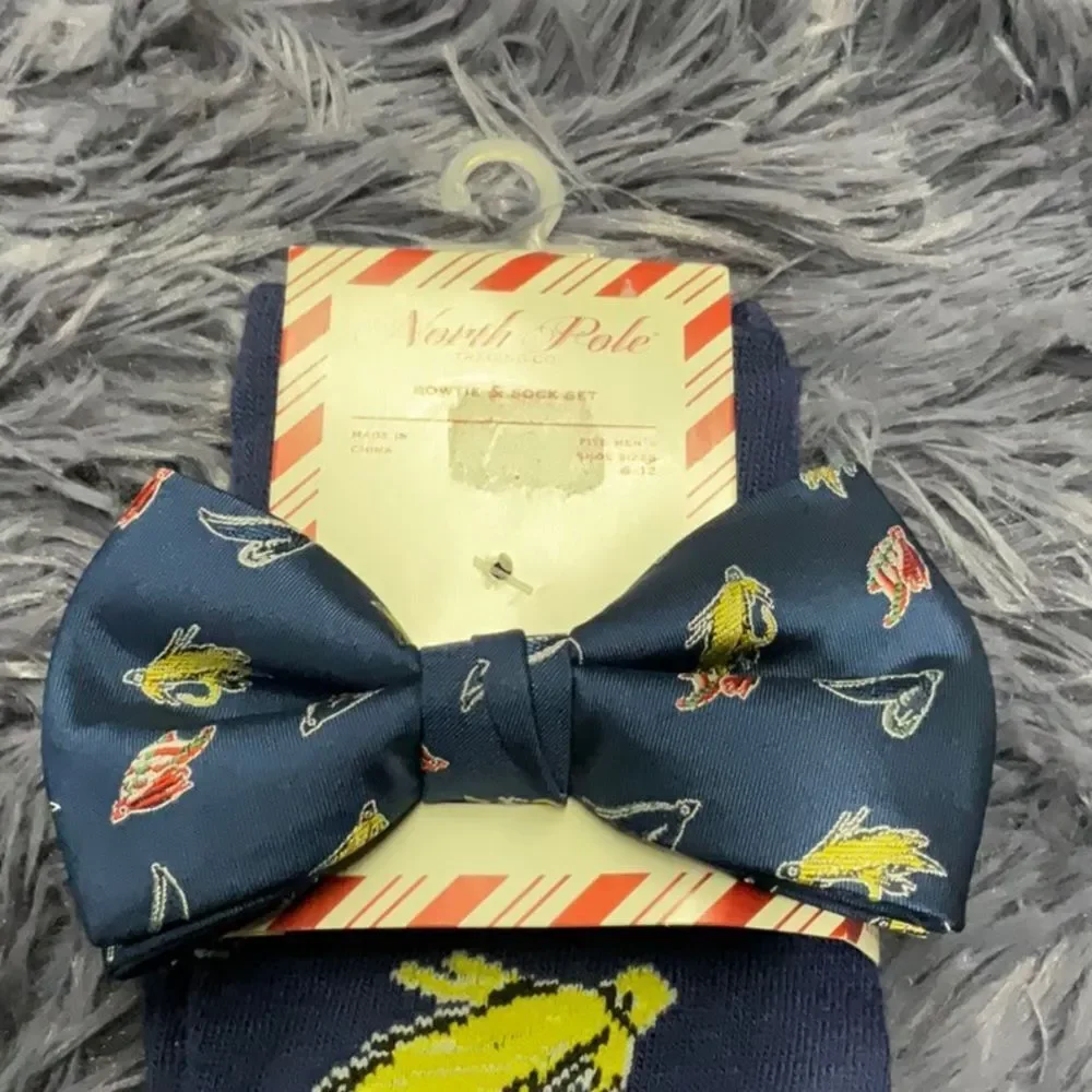 North Pole Trading Co  Socks with matching bow tie set - NEW